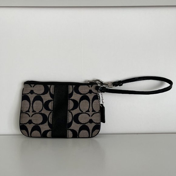 Authentic Coach Wristlet - Picture 2 of 9